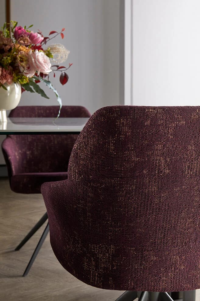 Nubo Swivel Chair in a furnished setting