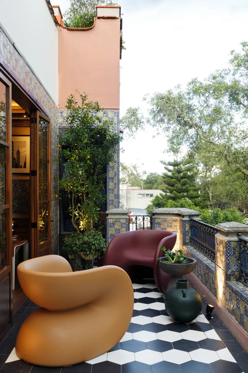 Luxury residential furniture for Singapore penthouses