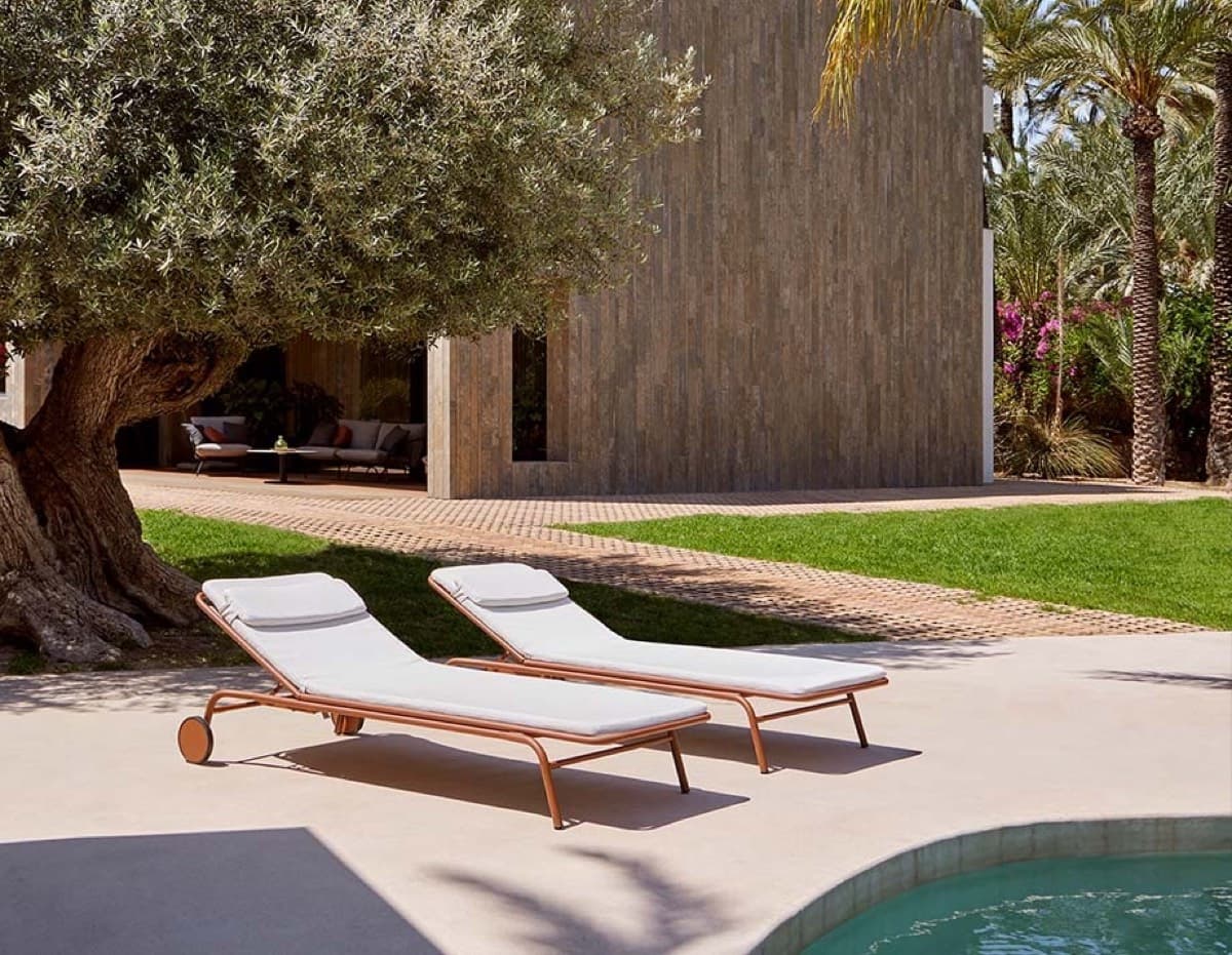 Musola Mel — poolside loungers